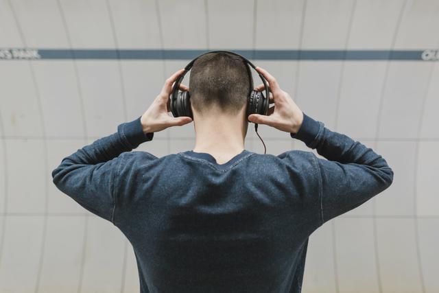 Shopify Partners With Music Commerce App Single For NFT Utility