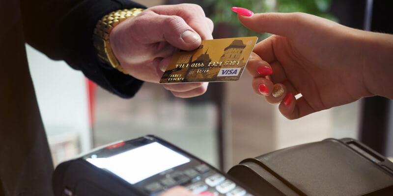 woman shopping with her card