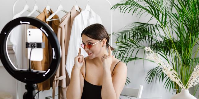 Shopify Collabs Expanded to E-commerce in UK